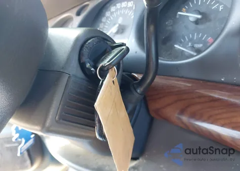 2002 Buick Lesabre Custom из США, поврежденный, VIN 1G4HP54K92U180108